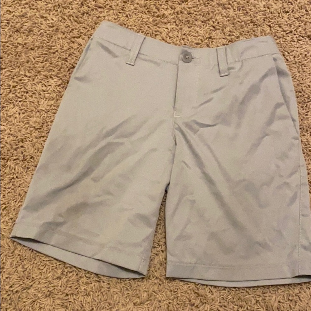 Under Armour golf shorts